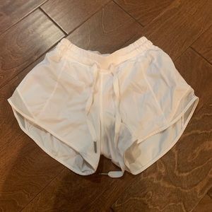 Lululemon Hotty Hot Short Size 2